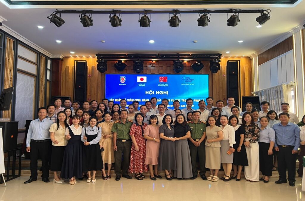 Tăng cường hiệu quả công tác trợ giúp pháp lý thông qua việc thẩm định, đánh giá chất lượng vụ việc trợ giúp pháp lý và lấy ý kiến một số nội dung quy định tiêu chí, tiêu chuẩn chất lượng dịch vụ sự nghiệp công sử dụng ngân sách nhà nước trong lĩnh vực trợ giúp pháp lý